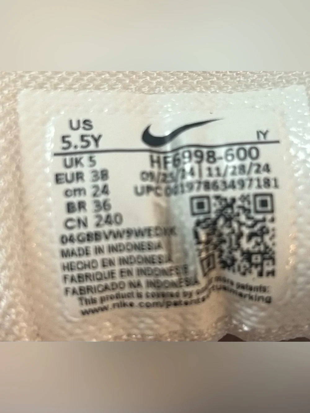 Pink Nike Vomero 5 Athletic Sneakers Size 5.5Y Big Girl